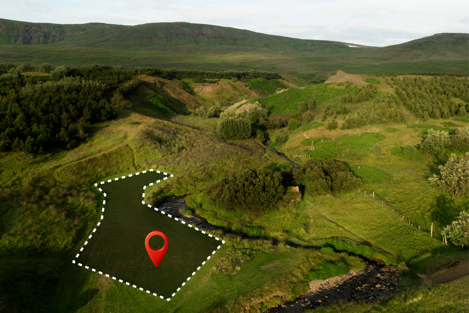 A farm field seen from above with the cropped area outlined